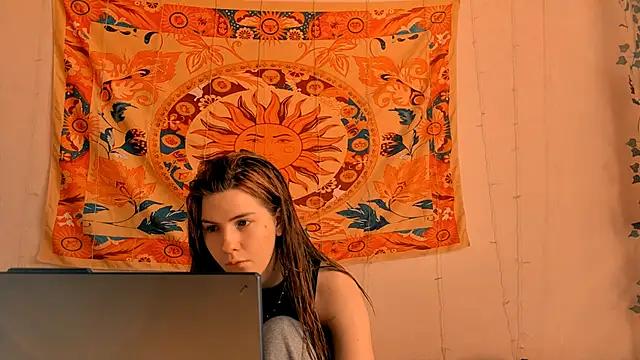 AliceCUNTach online show from 04/15/26, 05:03