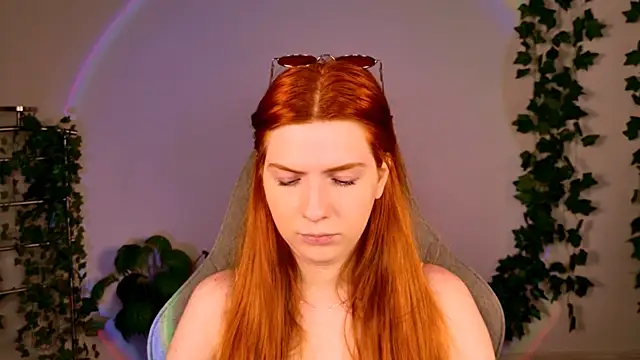 Snapshot of AliceCUNTach chatting on 05/09/26, 05:12 AliceCUNTach online show from 05/09/26, 05:12