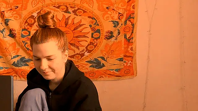 Snapshot of AliceCUNTach chatting on 06/02/26, 05:09 AliceCUNTach online show from 06/02/26, 05:09