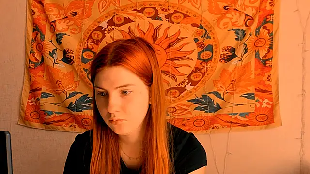 Snapshot of AliceCUNTach chatting on 06/17/26, 05:10 AliceCUNTach online show from 06/17/26, 05:10