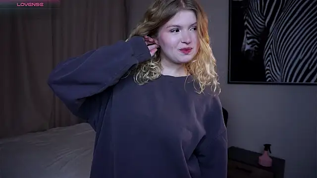 ShontaWasilko online show from 11/09/25, 05:33