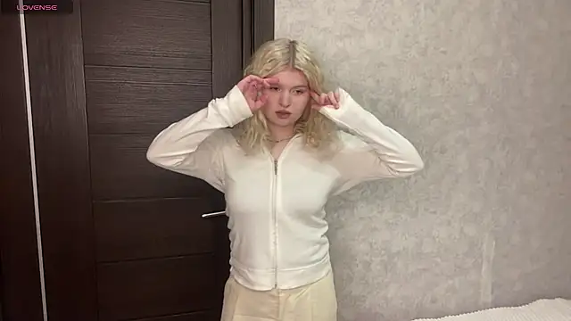 ShontaWasilko online show from 02/10/26, 07:40