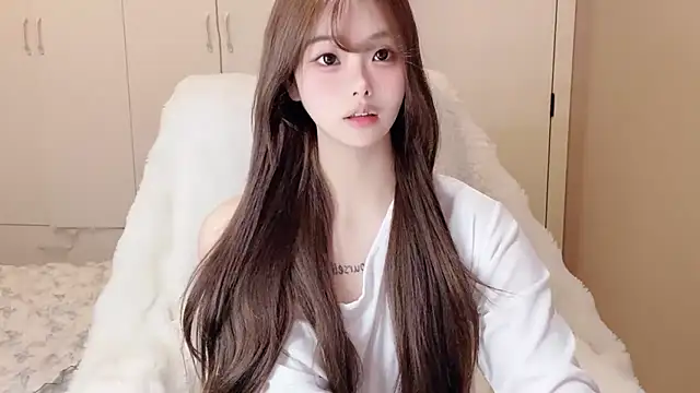 xiaoyugan-99 online show from 02/23/26, 03:42