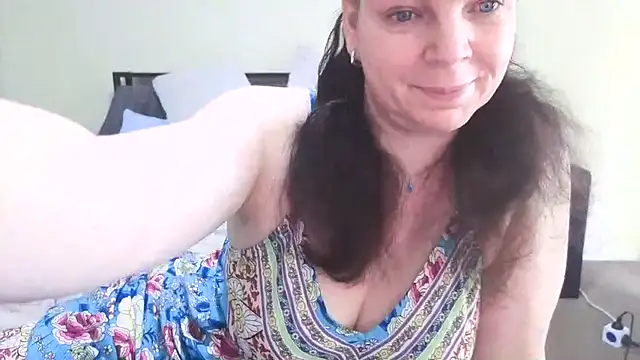 aussiepeaches online show from 09/23/25, 01:52