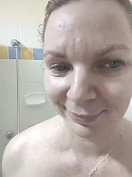 aussiepeaches online show from 09/24/25, 02:09