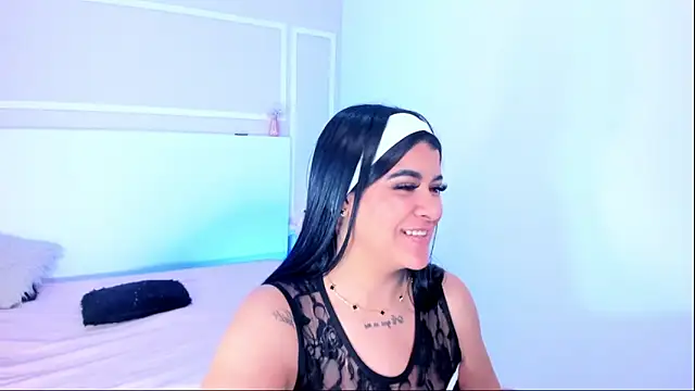 TianaGlow26 online show from 10/16/25, 07:15