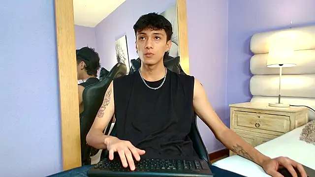 Snapshot of Lean_Portman chatting on 03/29/26, 02:28 Lean Portman online show from 03/29/26, 02:28