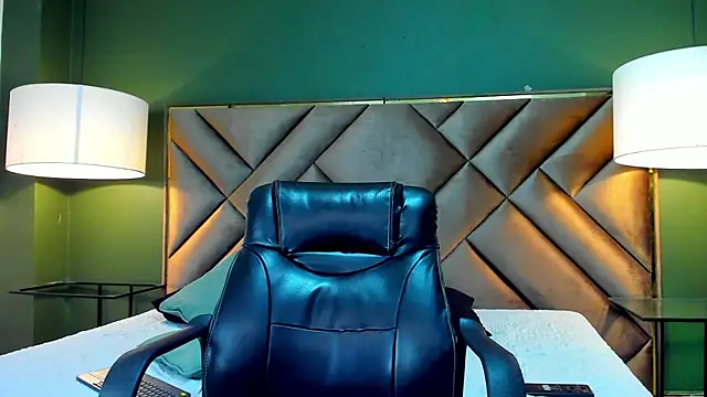 Snapshot of Lean_Portman chatting on 04/11/26, 03:05 Lean Portman online show from 04/11/26, 03:05