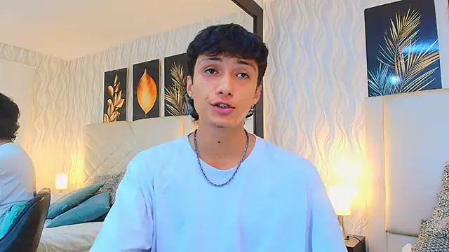 Snapshot of Lean_Portman chatting on 04/17/26, 03:04 Lean Portman online show from 04/17/26, 03:04