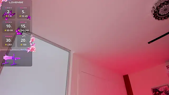 Snapshot of lauren_bigboobs22 chatting on 03/18/26, 06:11 lauren bigboobs22 online show from 03/18/26, 06:11