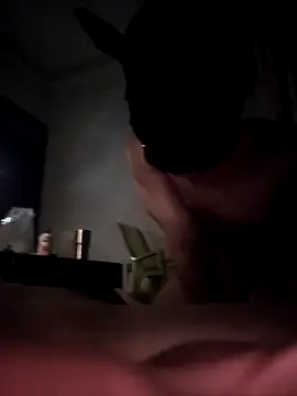 Snapshot of dogslavehf chatting on 10/25/25, 07:08 dogslavehf online show from 10/25/25, 07:08