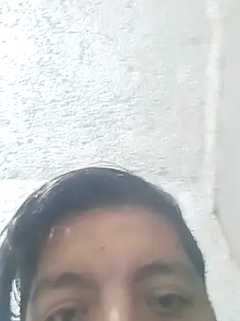 Batman de bunni online show from 10/22/25, 04:29