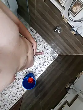 Snapshot of winter0cold_ chatting on 10/10/25, 07:07 winter0cold online show from 10/10/25, 07:07