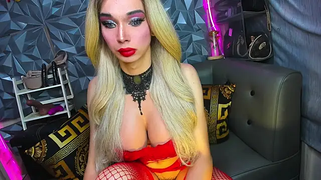 Snapshot of MISTRESSMonica_xxx chatting on 04/02/26, 10:35 MISTRESSMonica xxx online show from 04/02/26, 10:35