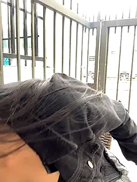 Snapshot of Adele_Pinkk chatting on 09/18/25, 03:58 Adele Pinkk online show from 09/18/25, 03:58