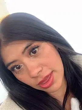 Snapshot of Adele_Pinkk chatting on 10/01/25, 02:12 Adele Pinkk online show from 10/01/25, 02:12