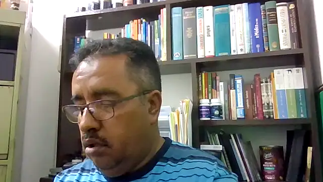 Snapshot of HomHot47 chatting on 11/06/25, 02:23 HomHot47 online show from 11/06/25, 02:23