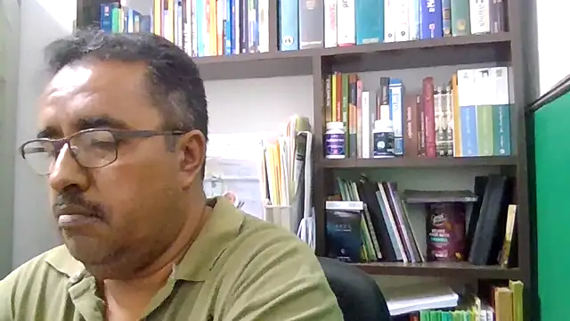 Snapshot of HomHot47 chatting on 11/19/25, 02:22 HomHot47 online show from 11/19/25, 02:22