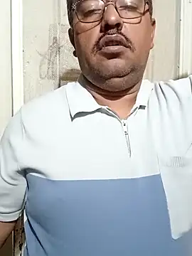 Snapshot of HomHot47 chatting on 11/26/25, 04:57 HomHot47 online show from 11/26/25, 04:57