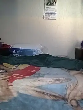 Snapshot of HomHot47 chatting on 12/03/25, 03:43 HomHot47 online show from 12/03/25, 03:43