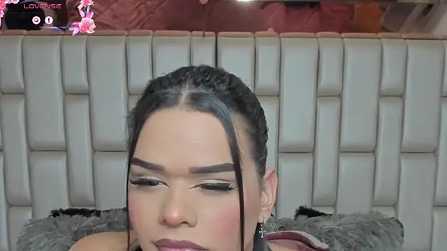 Snapshot of Ava_Cristi chatting on 03/25/26, 10:43 Ava Cristi online show from 03/25/26, 10:43