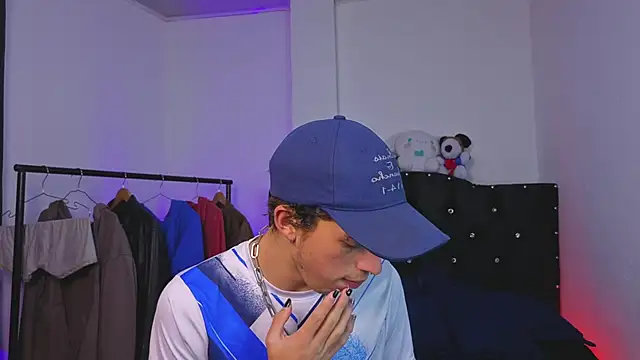 Otter Star online show from 09/15/25, 03:28