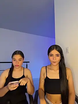 Snapshot of Ashley_and_Zoe chatting on 02/08/26, 05:49 Ashley and Zoe online show from 02/08/26, 05:49