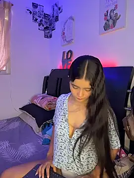 Snapshot of Ashley_and_Zoe chatting on 04/04/26, 02:03 Ashley and Zoe online show from 04/04/26, 02:03