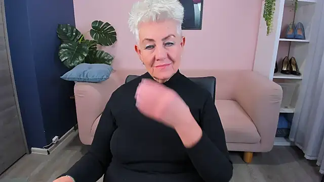 HotandMature online show from 10/04/25, 09:18