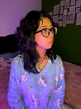 Valen-Foxx online show from 10/14/25, 05:30