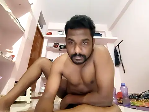 Snapshot of dreamer_big chatting on 10/12/25, 03:33 dreamer big online show from 10/12/25, 03:33