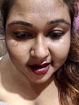 Snapshot of hotbhabhi011 chatting on 09/11/25, 02:06 hotbhabhi011 online show from 09/11/25, 02:06