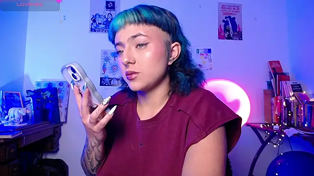 Snapshot of AlmaNanax chatting on 11/27/25, 01:51 AlmaNanax online show from 11/27/25, 01:51