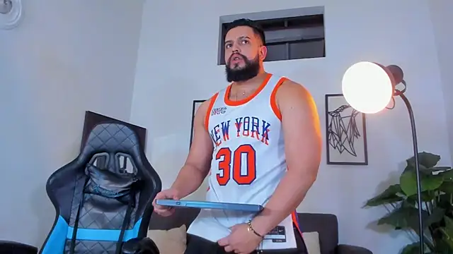 Justin kingX7 online show from 05/09/26, 04:50