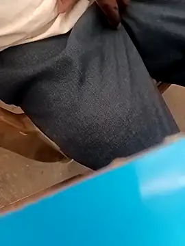 Snapshot of blackdick44 chatting on 09/12/25, 06:46 blackdick44 online show from 09/12/25, 06:46