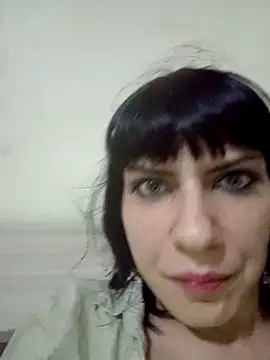 Snapshot of Lea9816 chatting on 09/21/25, 05:25 Lea9816 online show from 09/21/25, 05:25