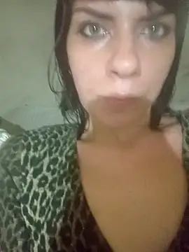 Snapshot of Lea9816 chatting on 11/02/25, 11:18 Lea9816 online show from 11/02/25, 11:18