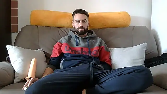 Amicisegreti online show from 02/18/26, 12:12