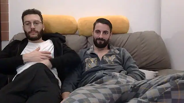 Amicisegreti online show from 03/06/26, 09:55