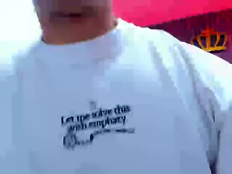 Snapshot of adrian_ray chatting on 09/26/25, 06:34 adrian ray online show from 09/26/25, 06:34