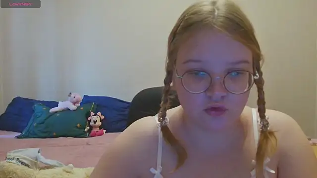 Rosa Grenn online show from 10/24/25, 09:06