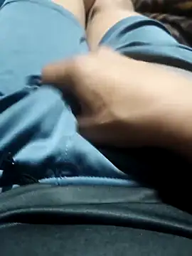 Snapshot of Aaia93 chatting on 03/06/26, 10:34 Aaia93 online show from 03/06/26, 10:34