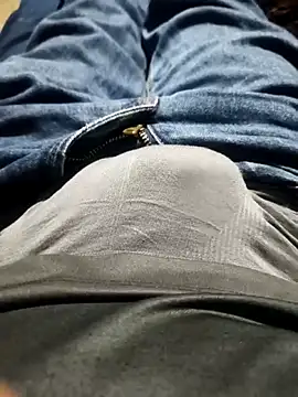 Snapshot of Aaia93 chatting on 03/14/26, 06:08 Aaia93 online show from 03/14/26, 06:08