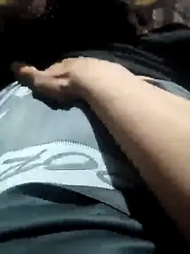 Snapshot of Aaia93 chatting on 04/12/26, 07:24 Aaia93 online show from 04/12/26, 07:24