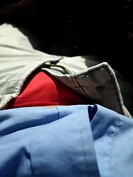 Snapshot of Aaia93 chatting on 04/19/26, 09:41 Aaia93 online show from 04/19/26, 09:41