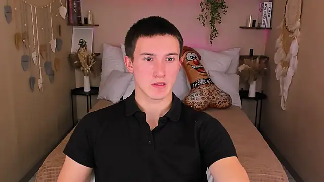 David  Diamond online show from 10/04/25, 04:05