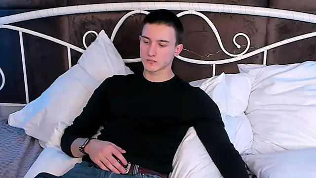 David  Diamond online show from 10/22/25, 02:50