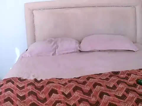 Snapshot of cherrymuffins chatting on 03/11/26, 07:25 cherrymuffins online show from 03/11/26, 07:25