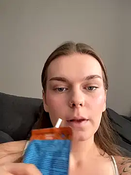 LisaFreier online show from 09/14/25, 01:32