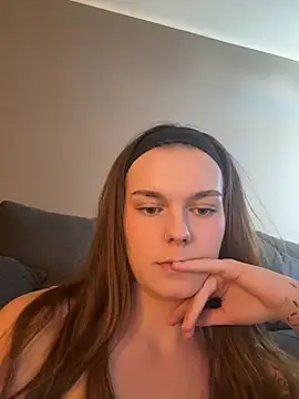 LisaFreier online show from 09/25/25, 12:42